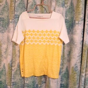 Croft & Barrow white and yellow shirt great detail